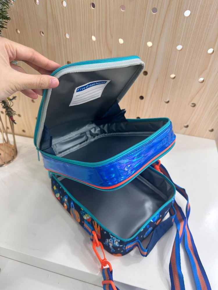 
                      
                        Game-On 2 Compartment Lunch Bag – Bold | Techy | Practical
                      
                    