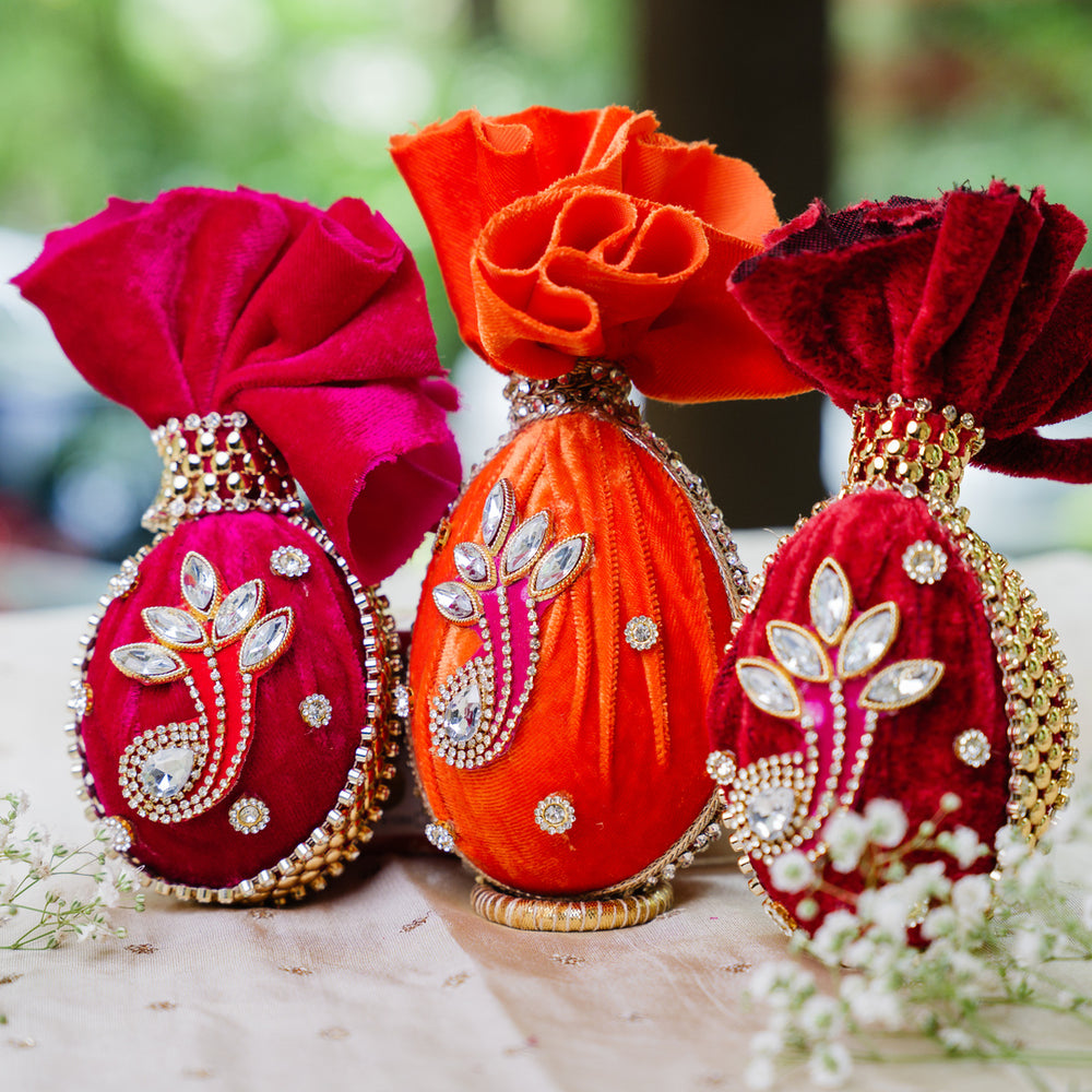 
                      
                        Divine Pooja Nariyal
                      
                    