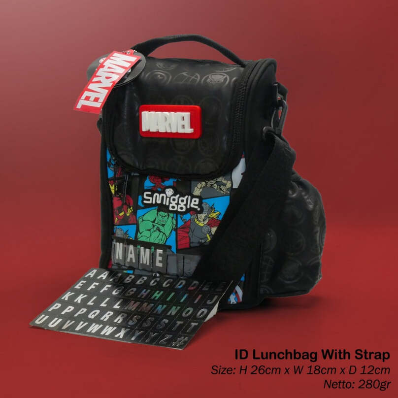 Avengers Smiggle lunch bag