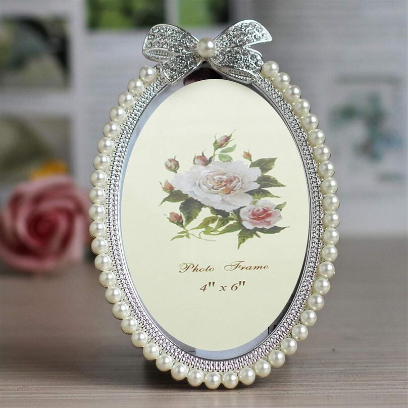 Bowtied Pearl Photo Frame