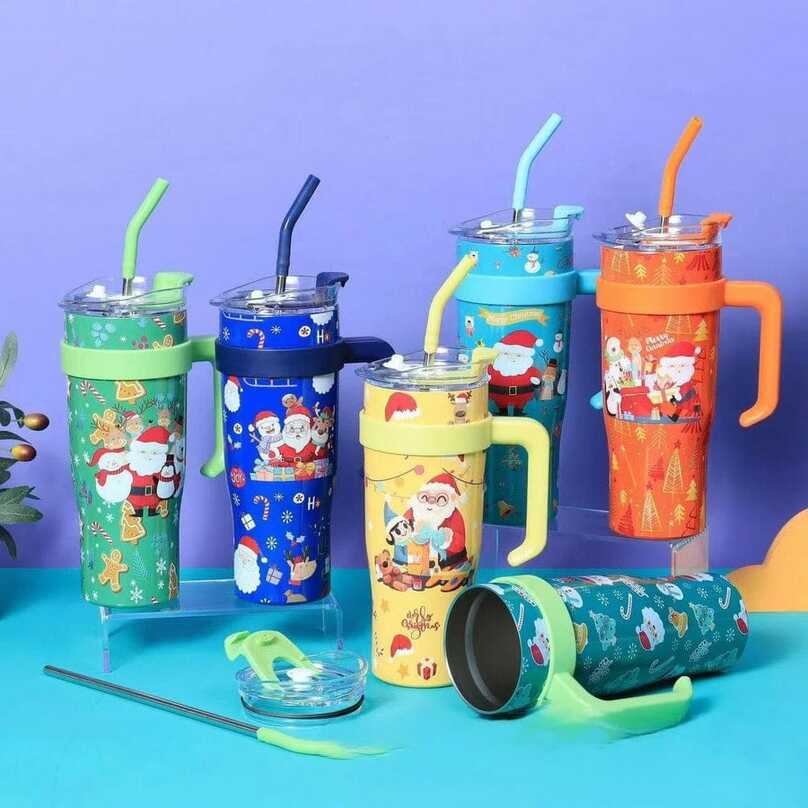 Christmas Theme Insulated Sipper Mug with Handle & Straw