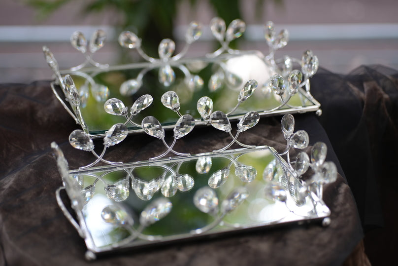 
                      
                        Crystal Rectangular Mirrored Tray with Handled
                      
                    
