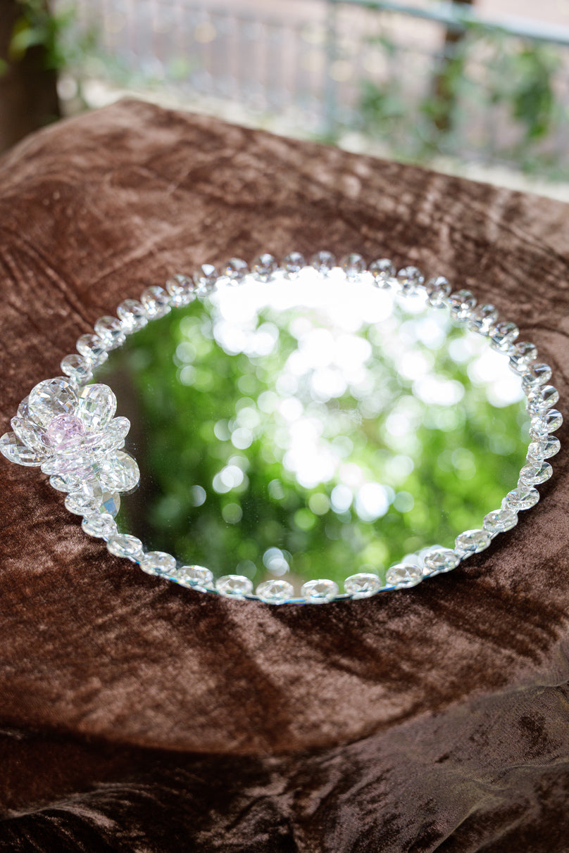 Crystal rotating base stand with 360 degree rotation