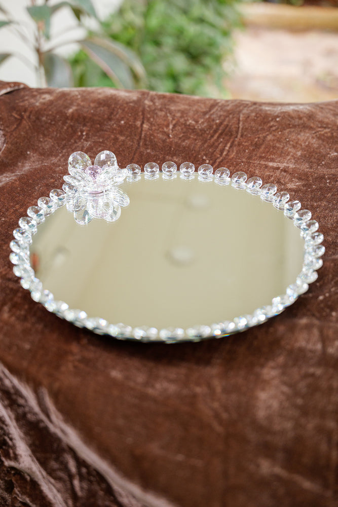 
                      
                        Crystal Rotating Base Stand
                      
                    