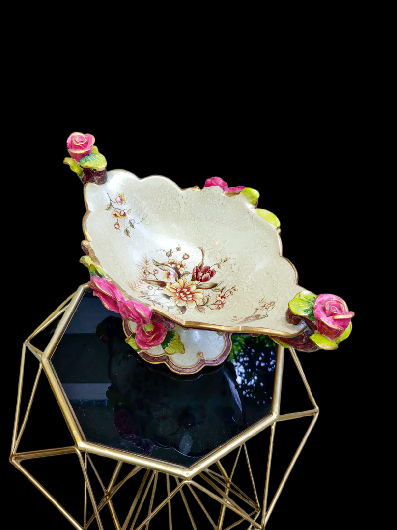 Decorative display bowl