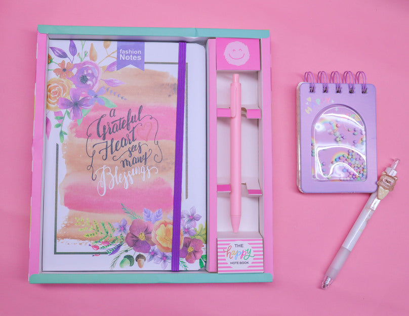 
                      
                        Greatful Heart Quote Floral Diary
                      
                    