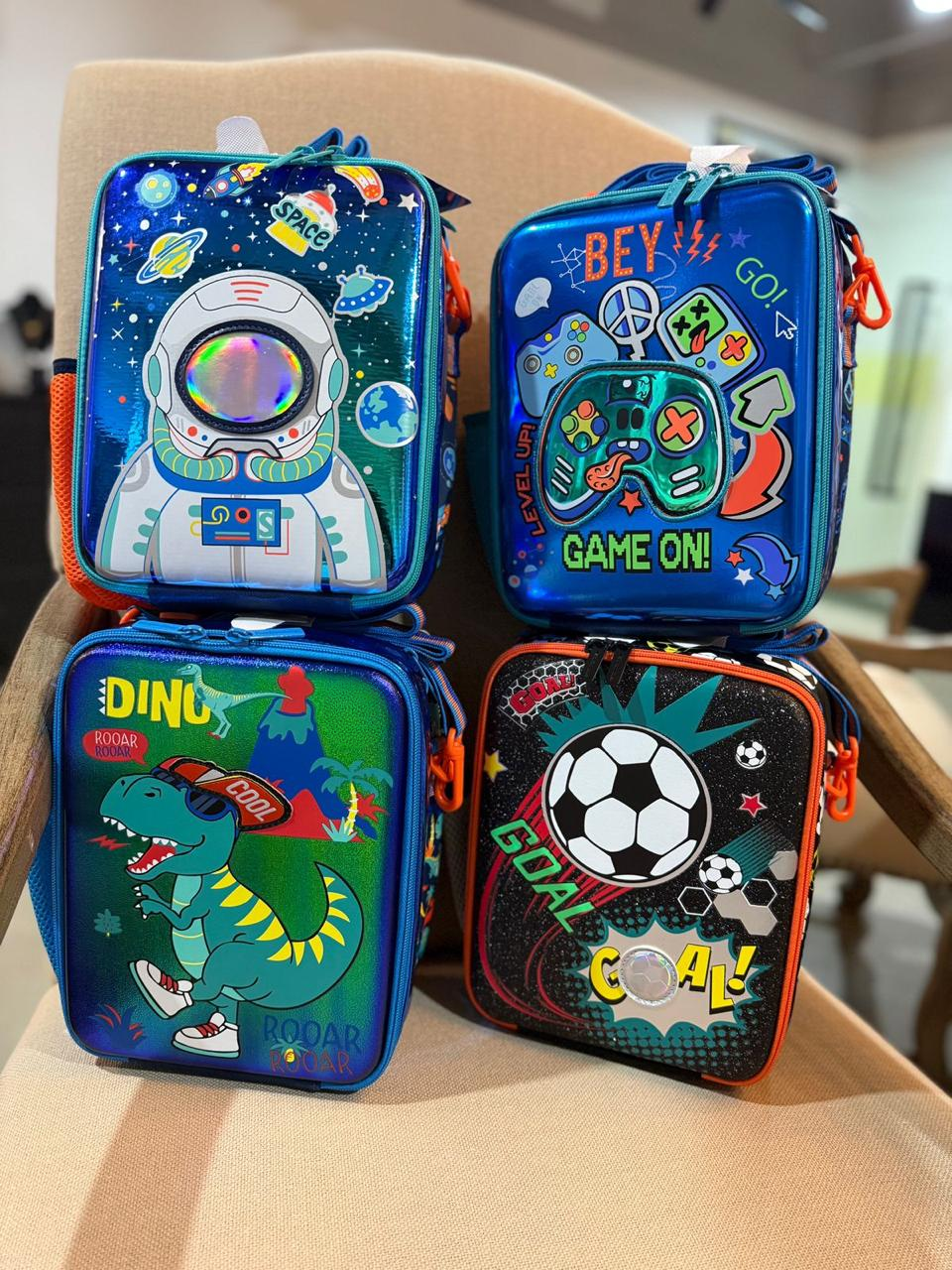 Double compartment lunch bag for school