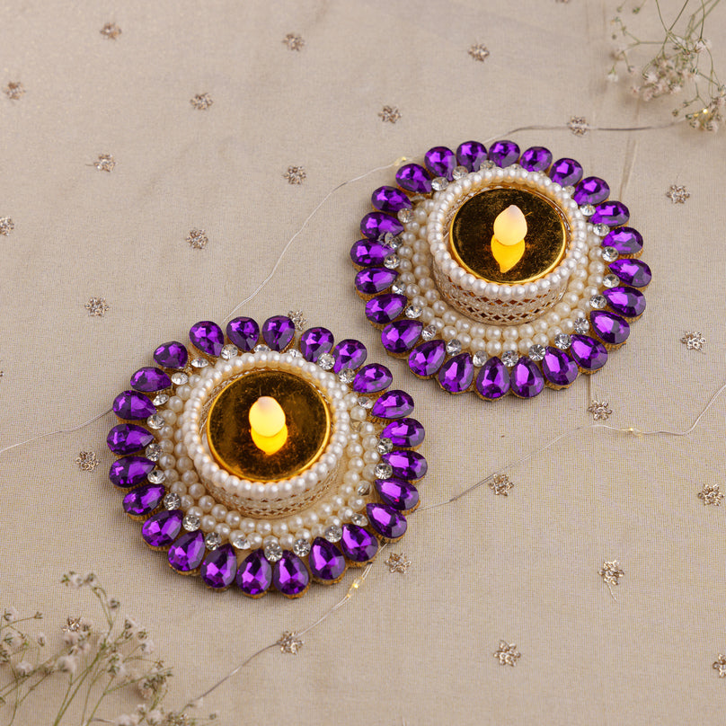 
                      
                        Kundan Work Decorative Tealight Holders
                      
                    
