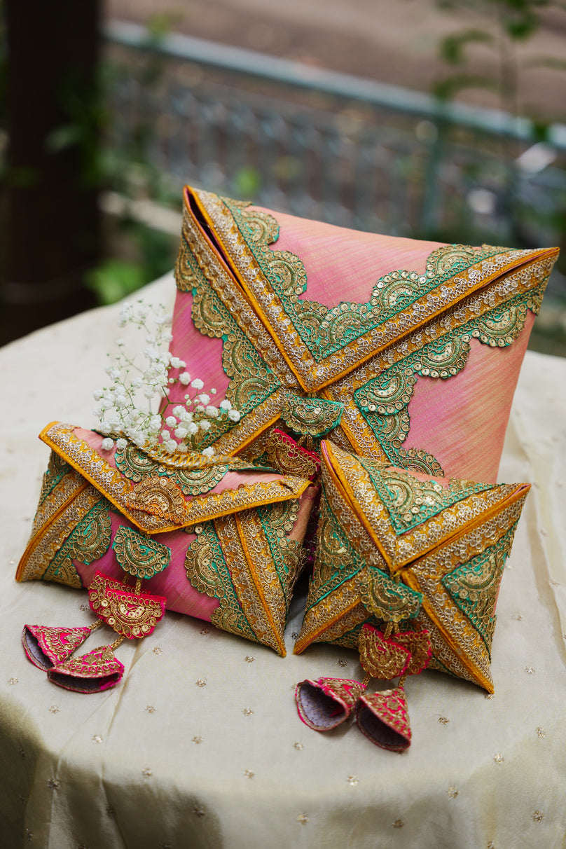 Wedding return gift raw silk cane box