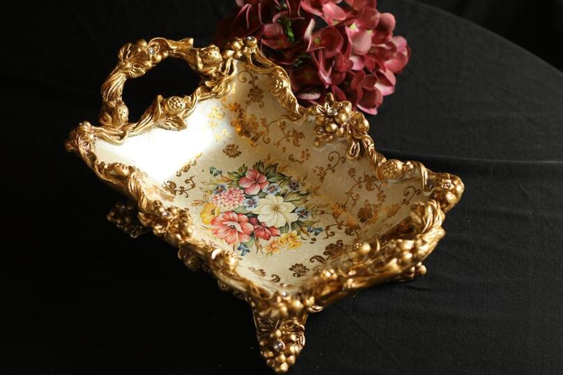 Rectangular decorative bowl showpiece