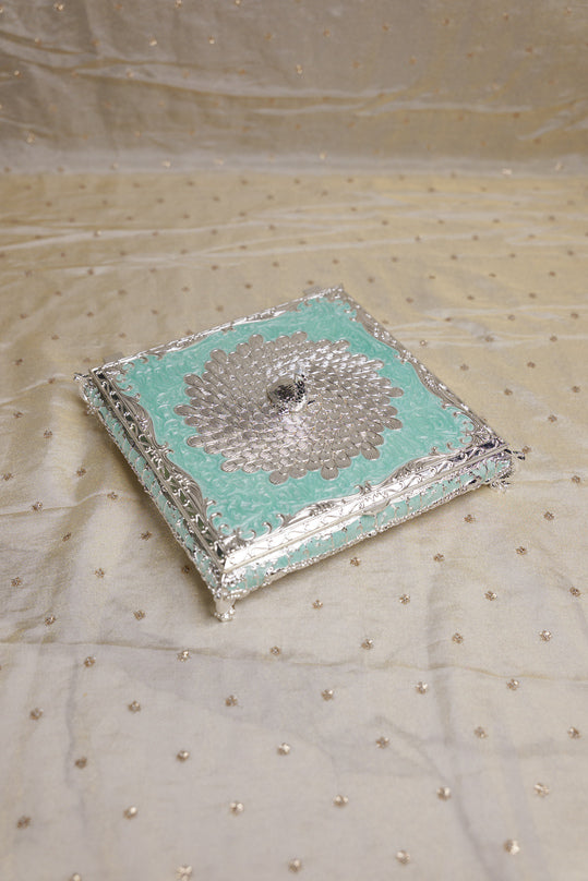 
                      
                        Regal Twin Treasure Box-Tray Set
                      
                    