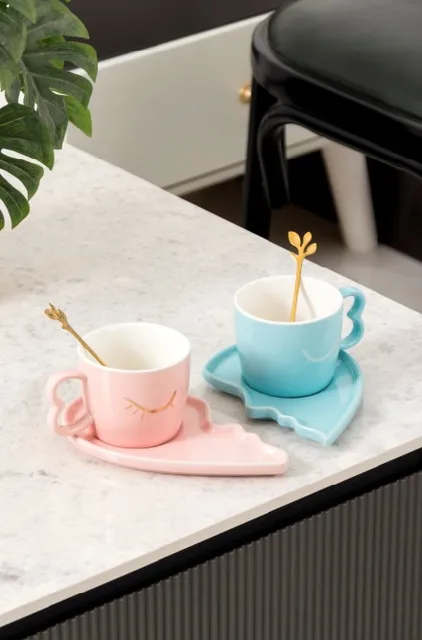 Romantic coffee mug set with heart shape design