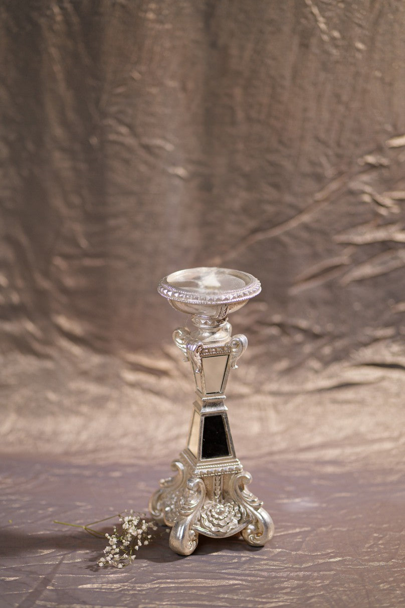Silver resin candle stand with mirror accents