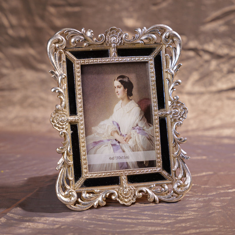 Silver resin photo frame with mirror accents