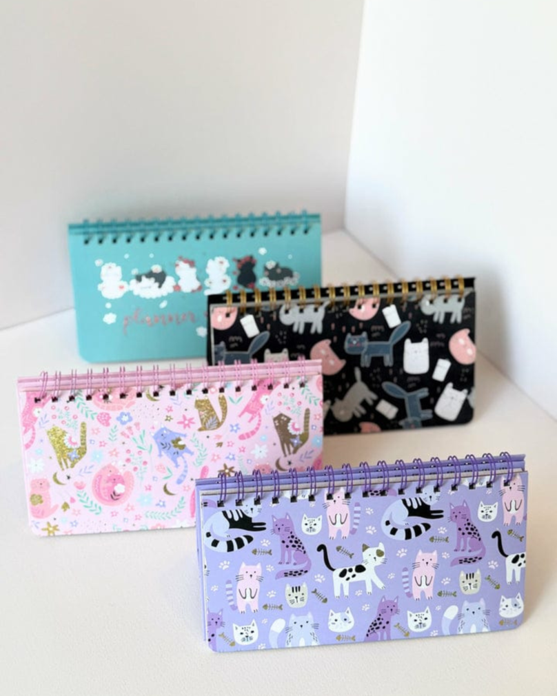 Weekly Desk Planner